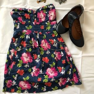 Adorable baby doll dress with floral print
